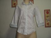 blusa 3/4 de tecido plano com detalhes estampado